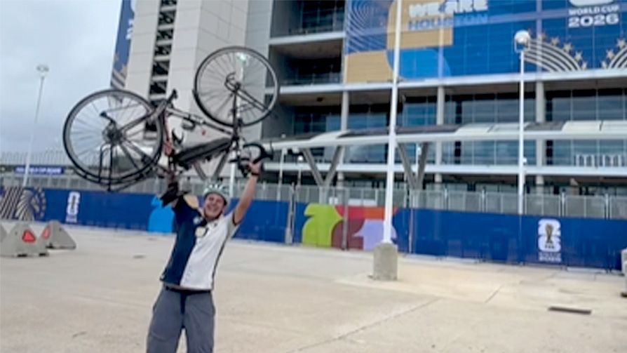 World Cup Daily LIVE: Germany fan cycles over 26,0...