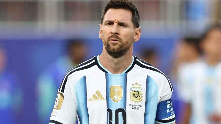 El padre del astro argentino Lionel Messi, Jorge, tiene un problema de salud, confirma su familia