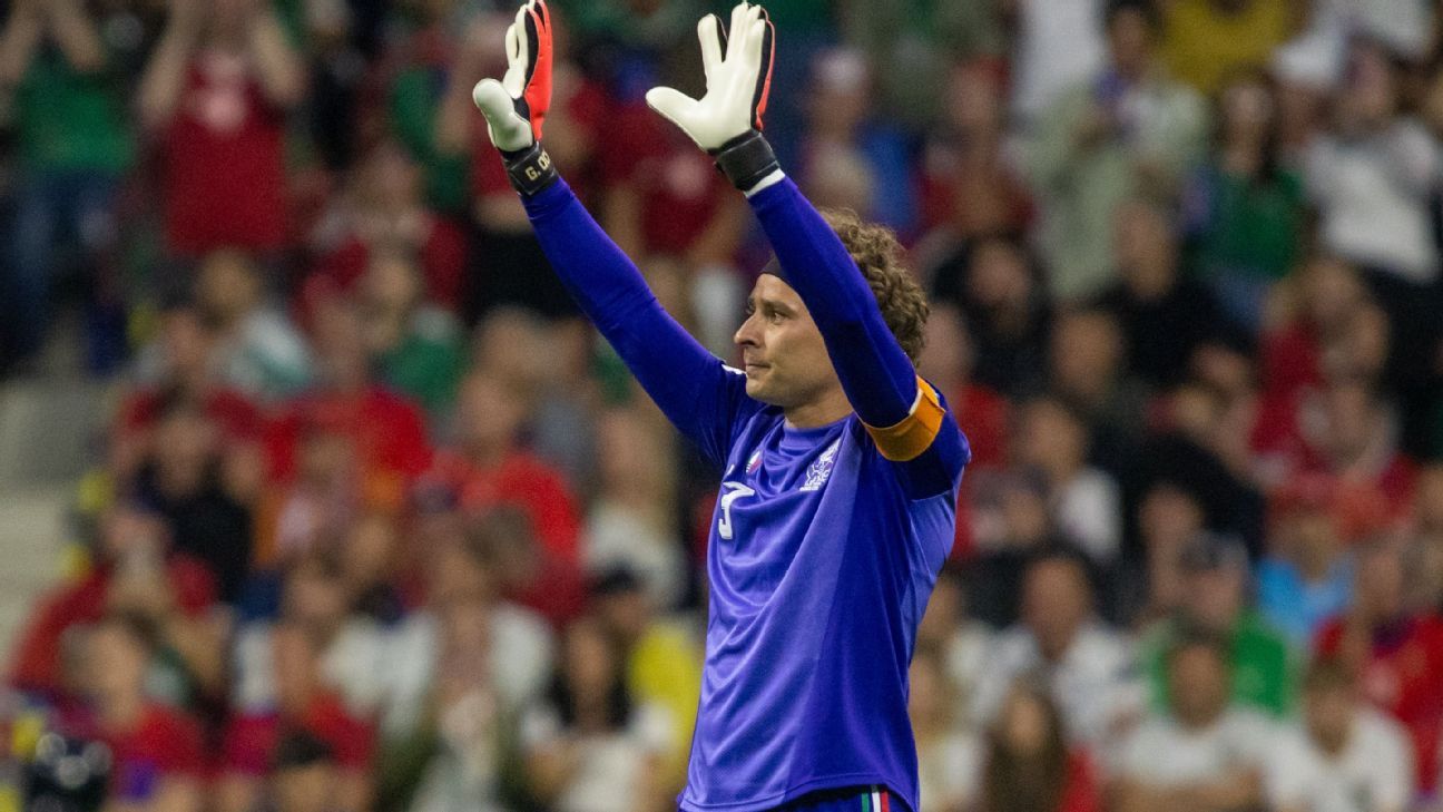 Mexico: What Not Seen From Guillermo Ochoa's Farewell · Global Voices