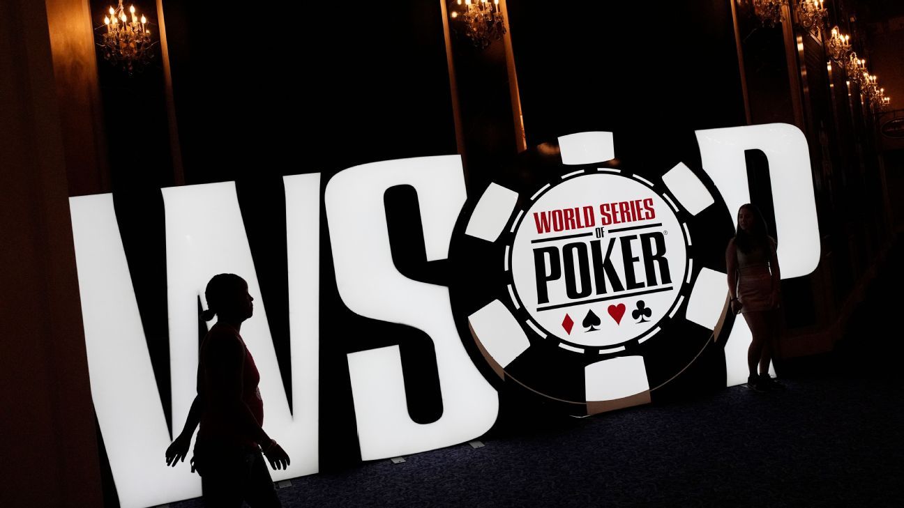 World Series of Poker main event final table set
