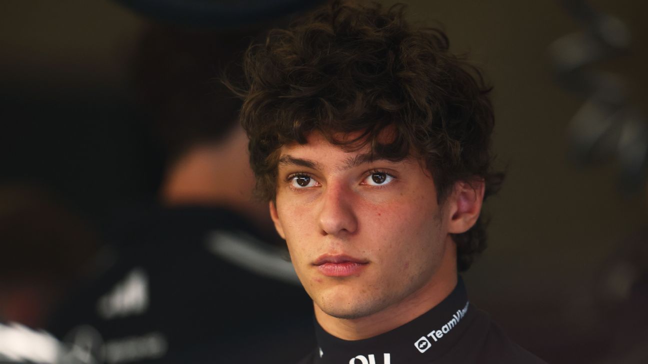 Ο Kimi Antonelli ανεβαίνει στην pole position κατά τη διάρκεια του Grand Prix του Βελγίου