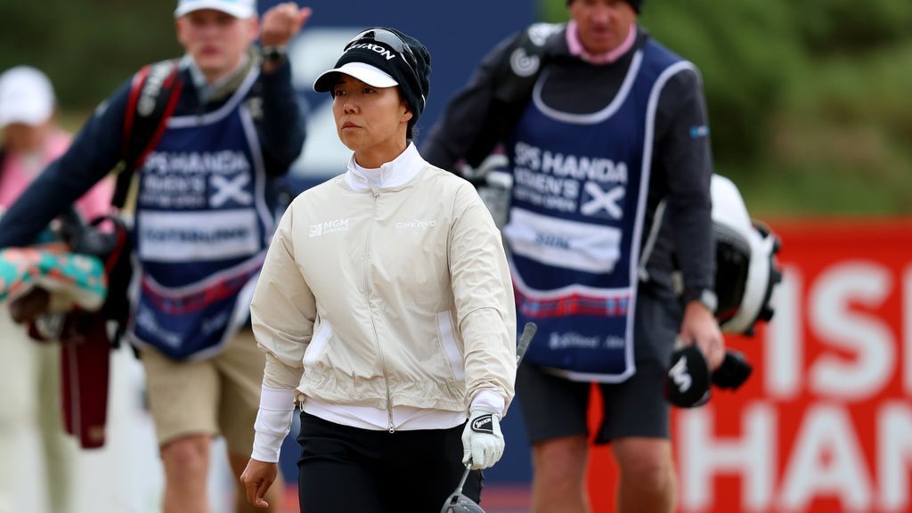 Shin leads Women's Scottish Open by five strokes