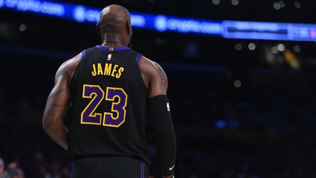 Five stars, one ball: LeBron James' fantasy value ...