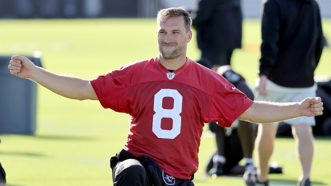 Latest news, buzz from training camps: Kirk Cousins' best day of camp; Quinyon Mitchell builds momentum