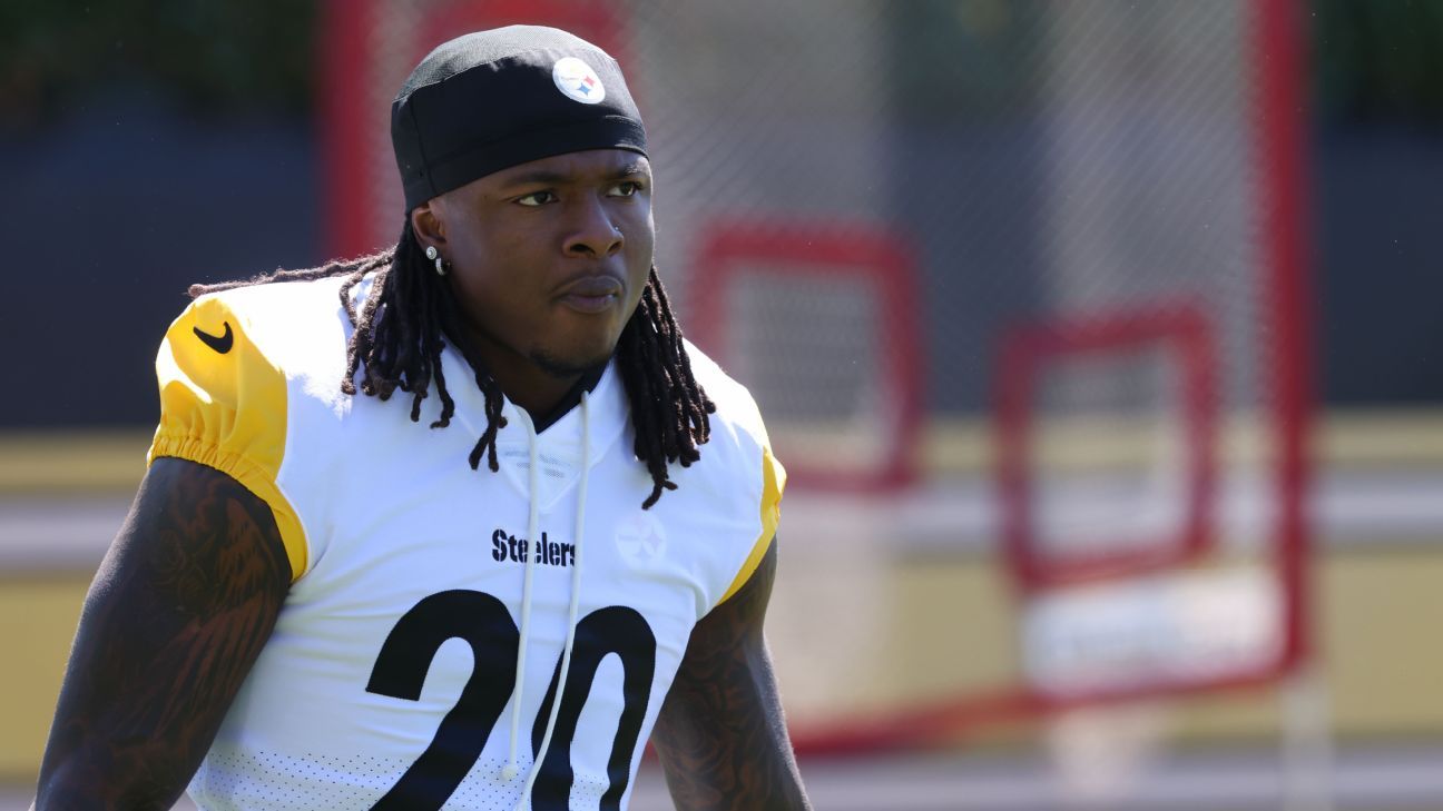 What will Packers get from Kaleb Johnson, Jonnu Smith, Mark Redman?