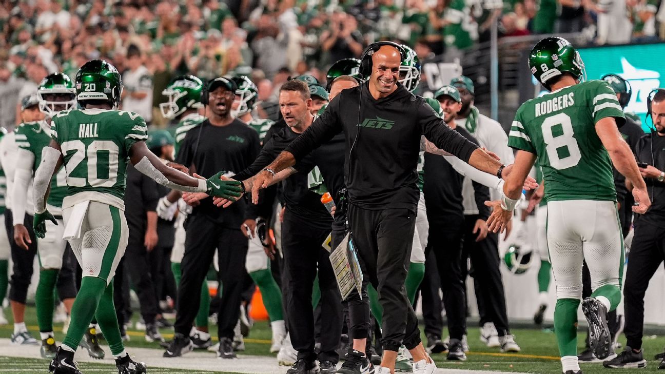 Robert Saleh faces the Jets in upcoming NFL game