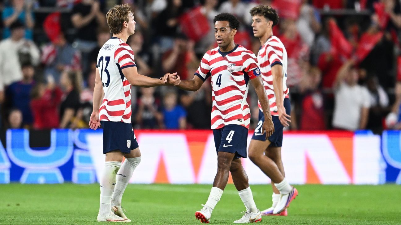 Pochettino urges young U.S. stars to bring intensity to clubs