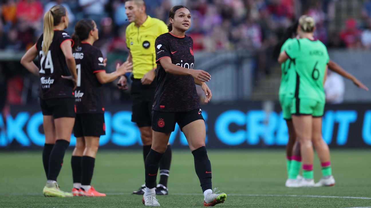 Thorns' Wilson banned extra game for hair pulling
