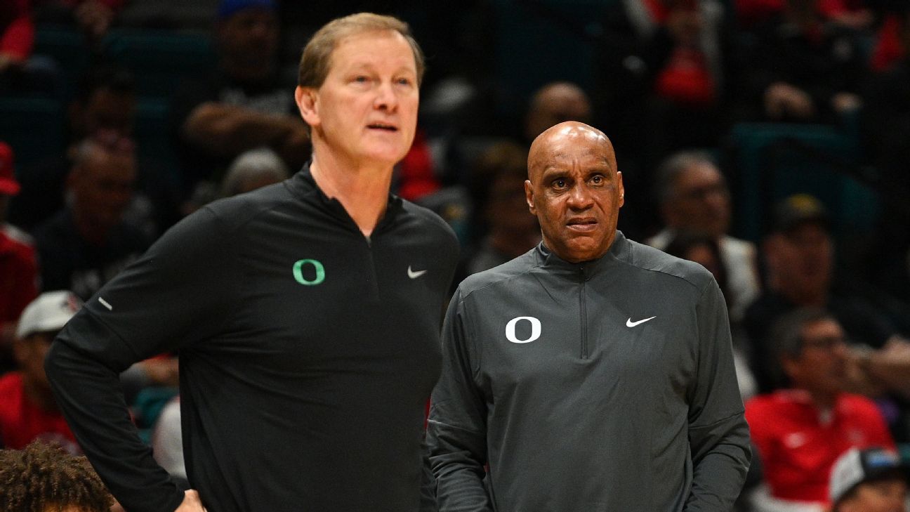 Oregon names Tony Stubblefield interim coach after Dana Altman retires