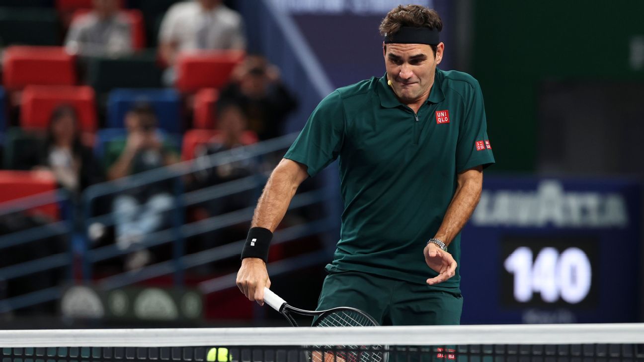 Roger Federer regresó al tenis: remontada, risas y ovaciones en una exhibición con otras leyendas en Shanghai
