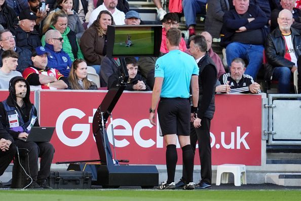 Iraola questions VAR; gloomy on Liverpool injuries