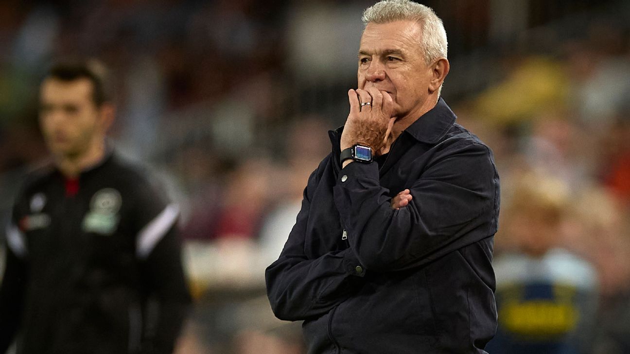 'Vasco' Aguirre, preocupado por no ganar con Valencia