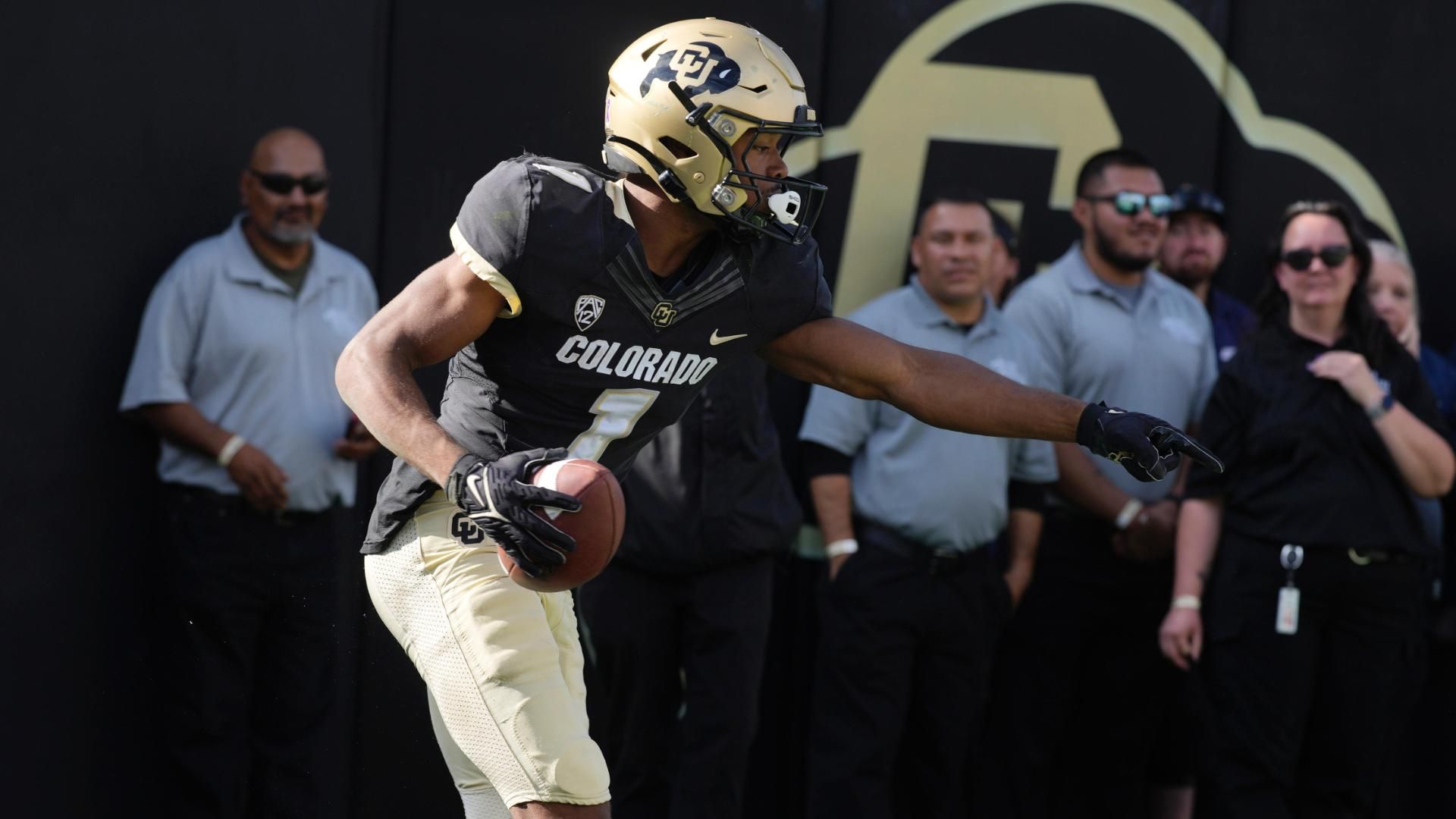Colorado to give transfers access to practice film