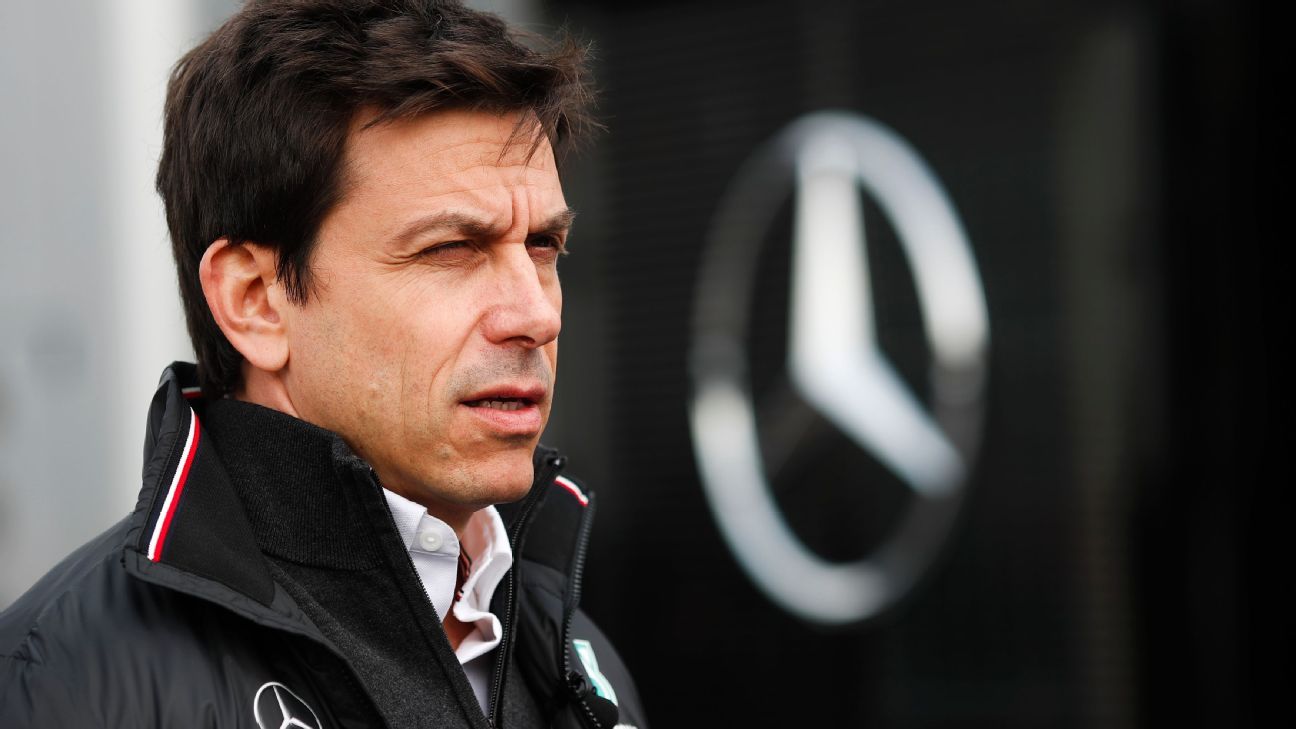 Bos tim Mercedes F1 Toto Wolff akan bertemu dengan para penyintas Grenfell