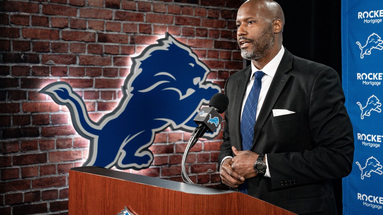 GM Detroit Lions Brad Holmes intrigued by QB’s “different flavors” in 2021 NFL project