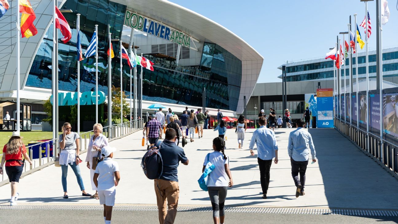 Tennis fans were banned from the Australian Open, while Melbourne entered the confines of COVID-19