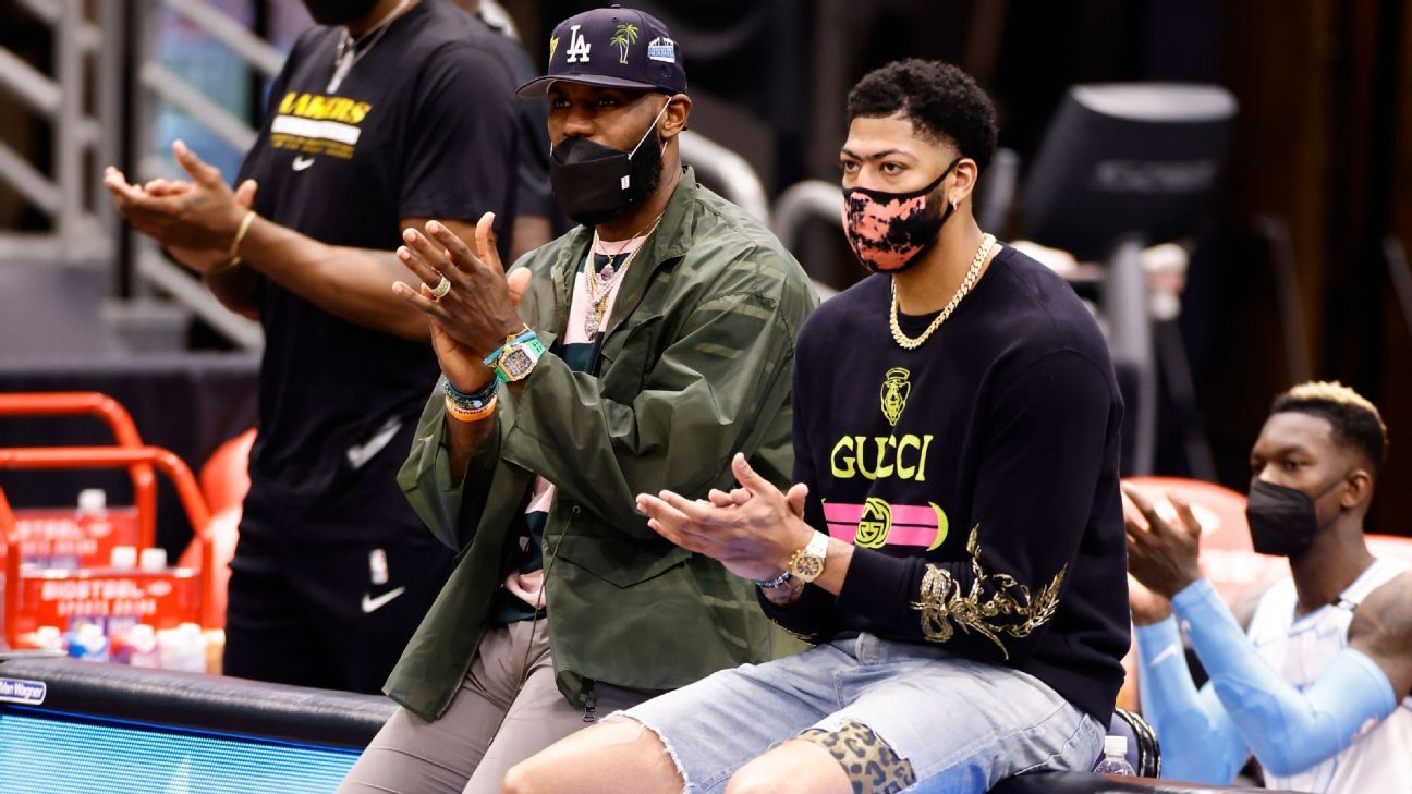 Anthony Davis of the Los Angeles Lakers could return in 10-14 days, with LeBron James almost behind