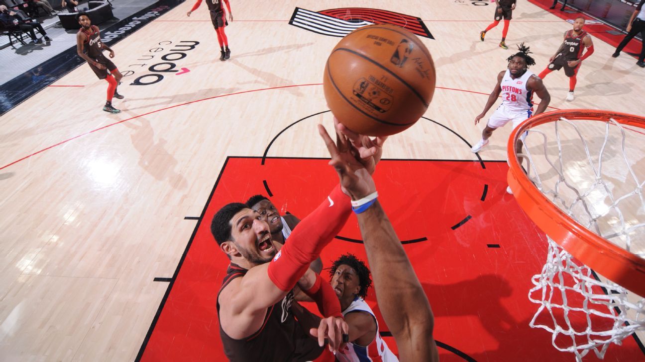 Enes Kanter sets a record with 30 rebounds