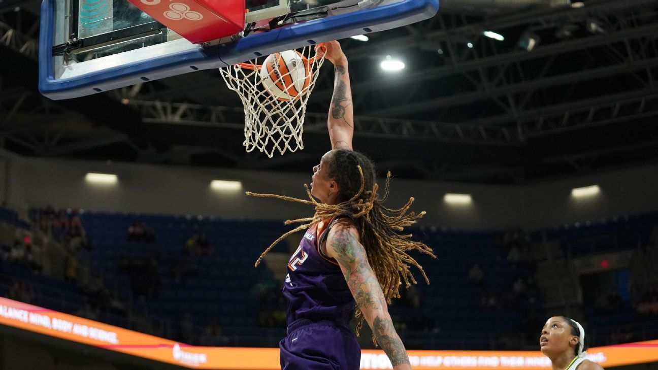 2021 WNBA playoffs – Brittney Griner owns the WNBA dunking record –