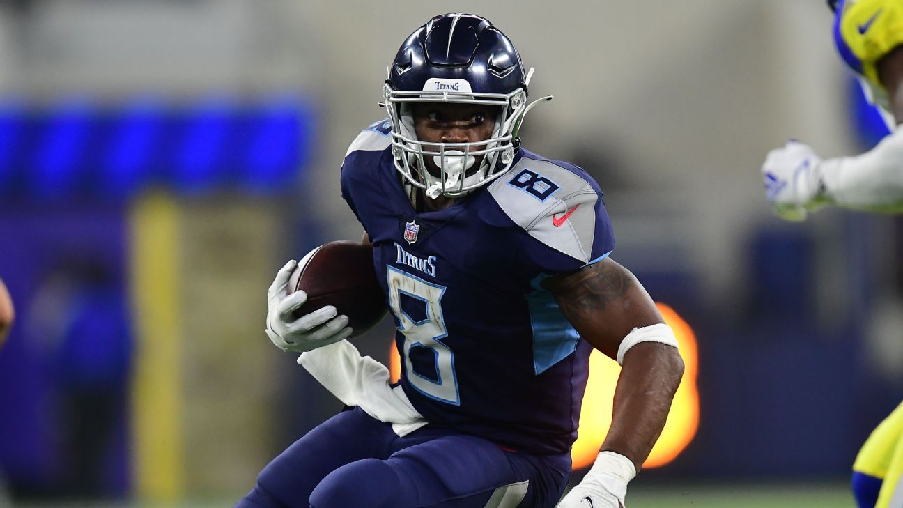 Tennessee Titans waive RB Adrian Peterson after three-game stint