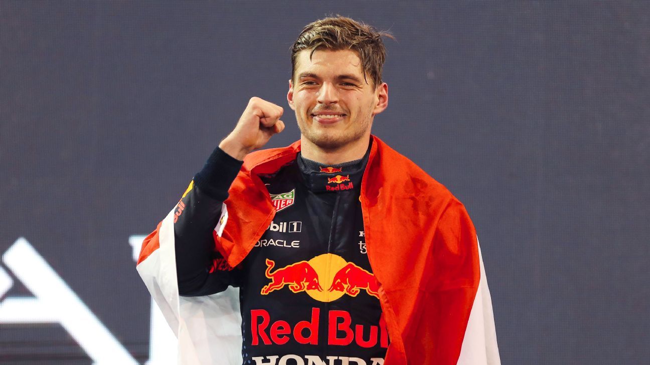 Max Verstappen mengkonfirmasi juara saat protes Mercedes dibubarkan