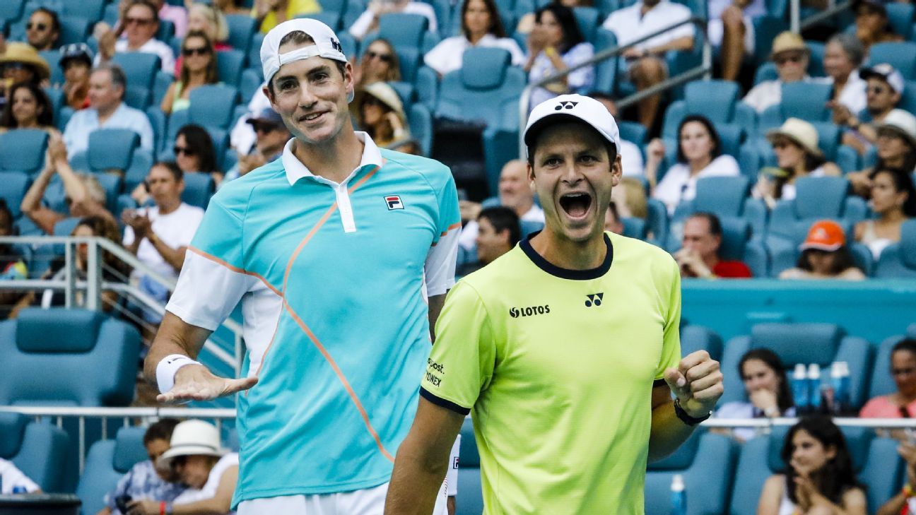 Isner y Hurkacz empataron la marca de Federer en Miami