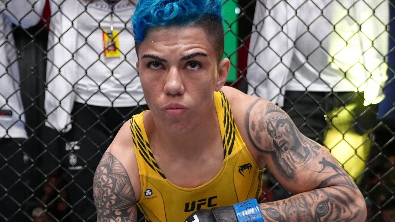 Andrade mengalahkan Lemos di acara utama Struggle Evening