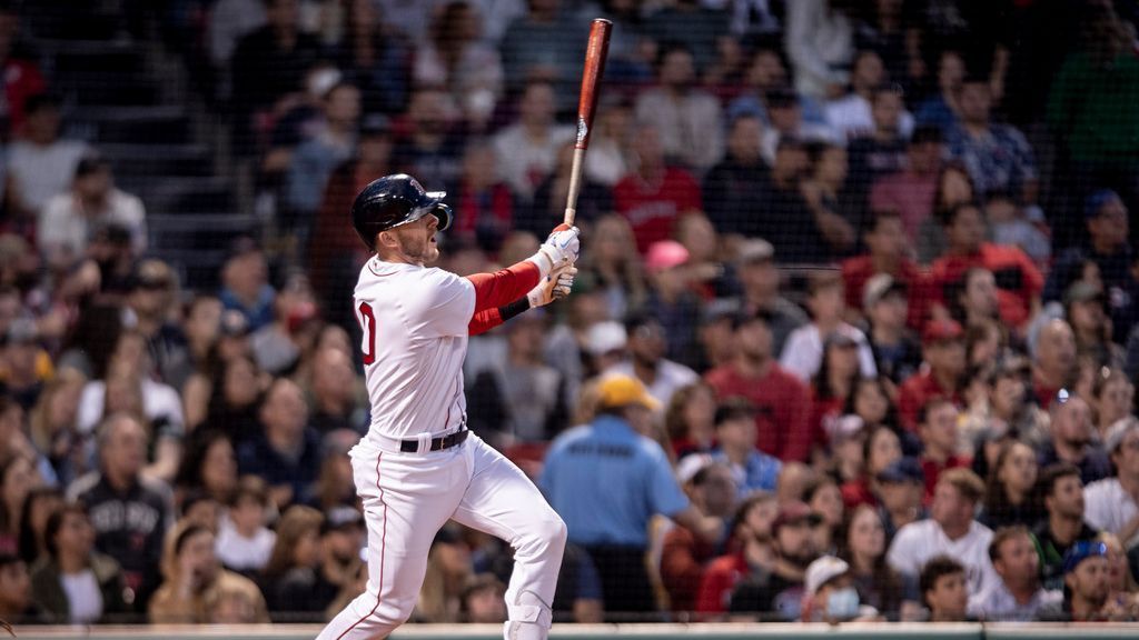 <div>Story's Monster slam snagged by ex-Red Sox LF</div>