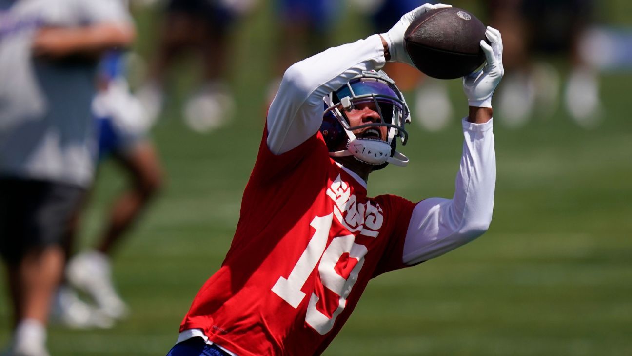 New York Giants spring: Red jerseys are red flag for WRs, but Saquon Barkley shines – NFL Nation