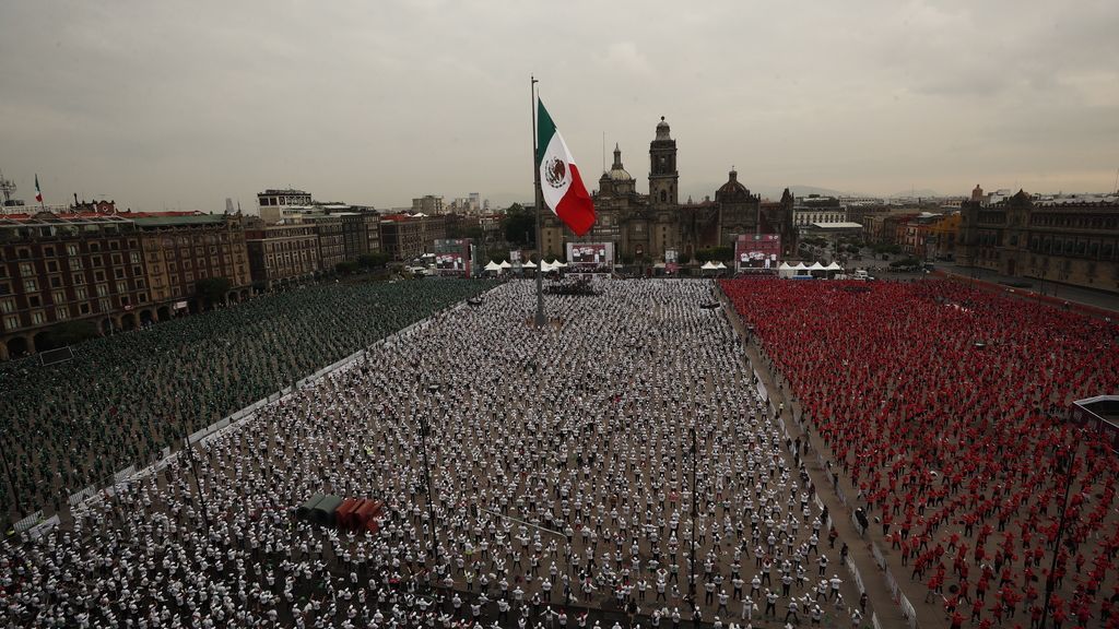 Mexico City vytvořilo světový rekord poté, co se zúčastnilo 14 299 skupinových boxů