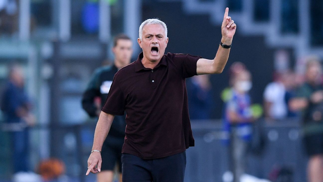 Photo of Mourinho urges Roma to dive more: ‘Be a clown’