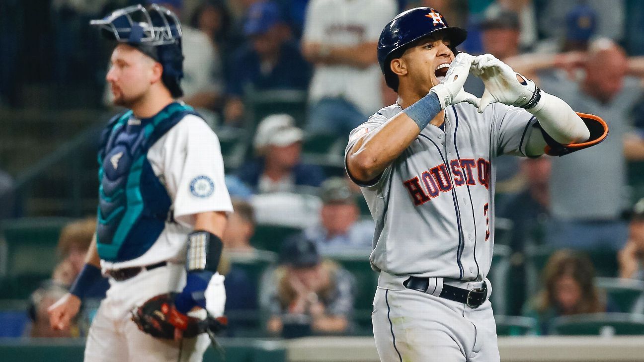 Astros' Peña caps ALDS sweep with HR in 18th