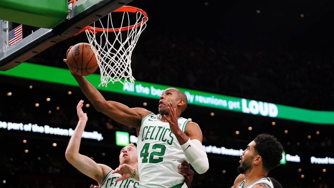 Horford sticks with Celts for stability, title chance