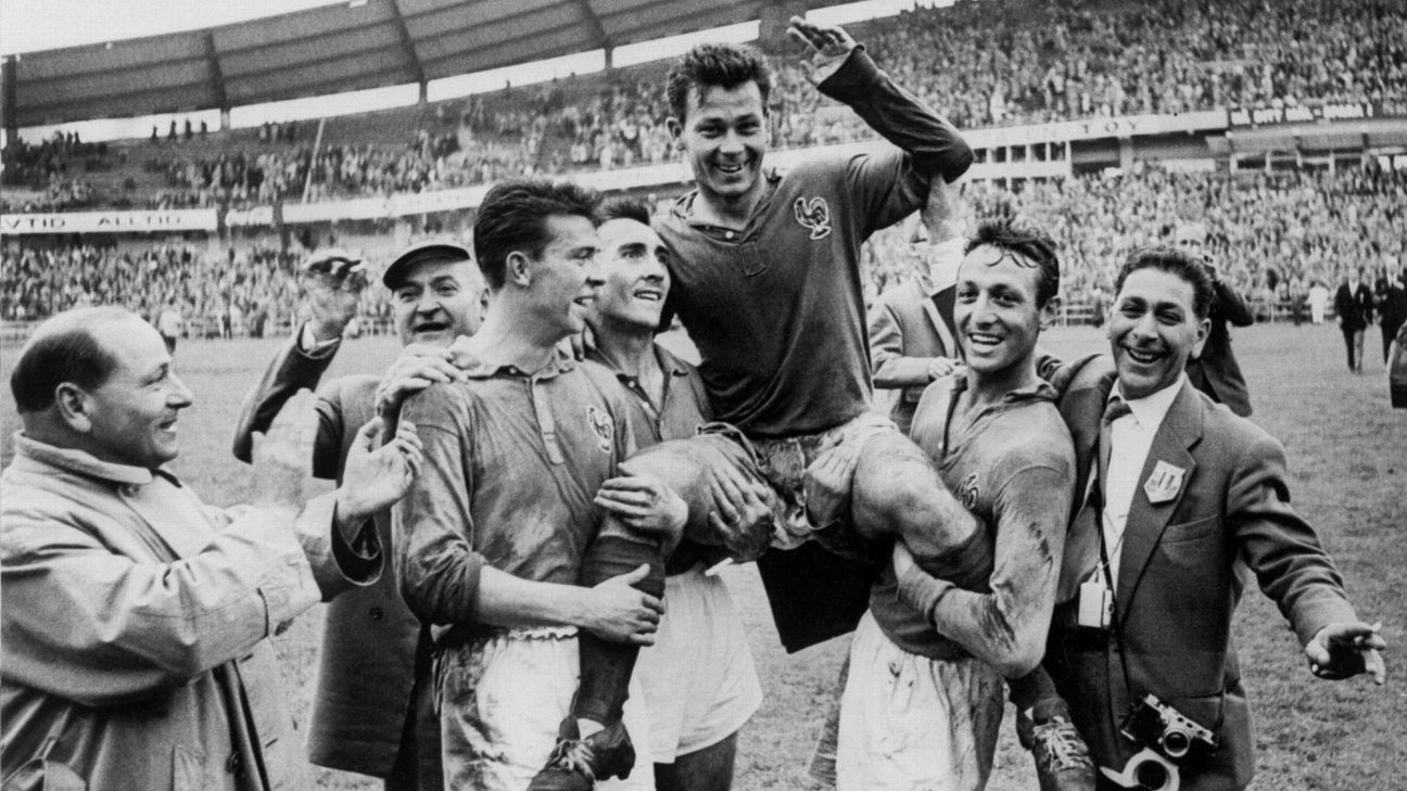 Just Fontaine, the record holder for scoring 13 World Cup goals, has passed away