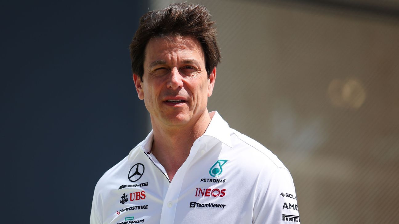 Mercedes « change les choses », visant de gros gains – le directeur de l’équipe Toto Wolff