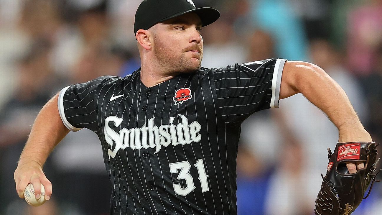 <div>In 'emotional' return, Hendriks pitches one inning</div>