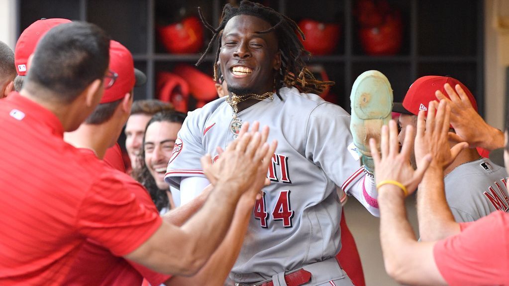 Eli De La Cruz von den Reds stiehlt im selben Inning die zweiten und dritten Plätze sowie die Homeruns