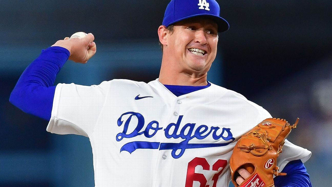 Dodgers call up Hurt, who fans 3 in 2 IP of relief