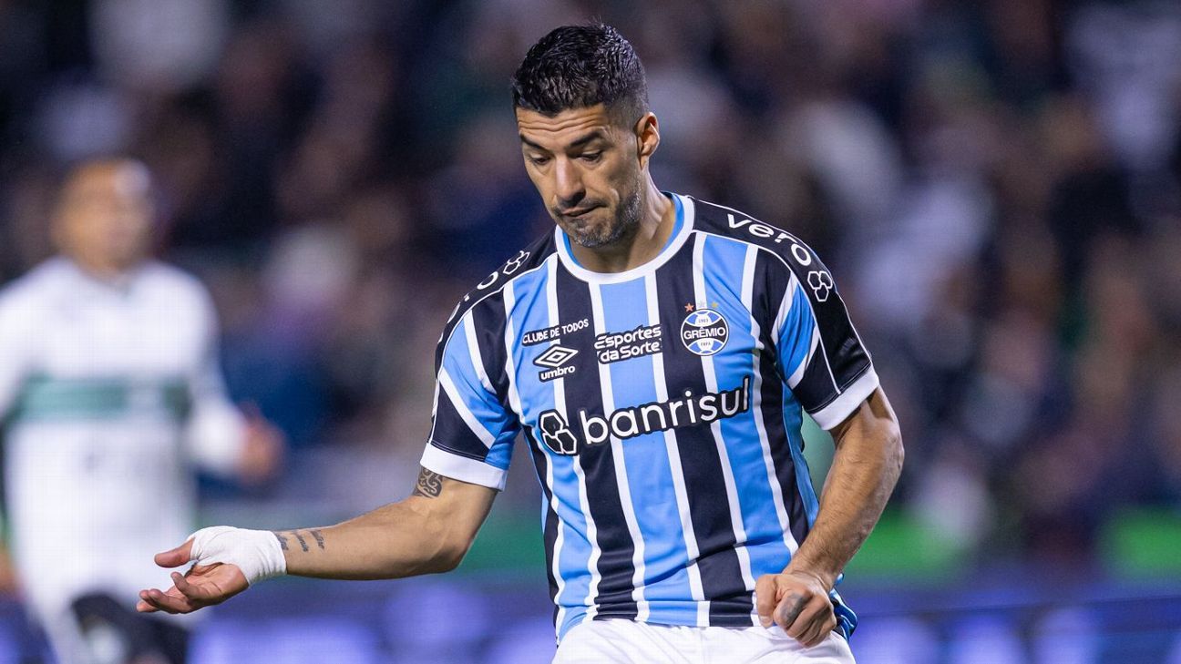 Suarez agrees with Inter Miami to play alongside Messi in 2024