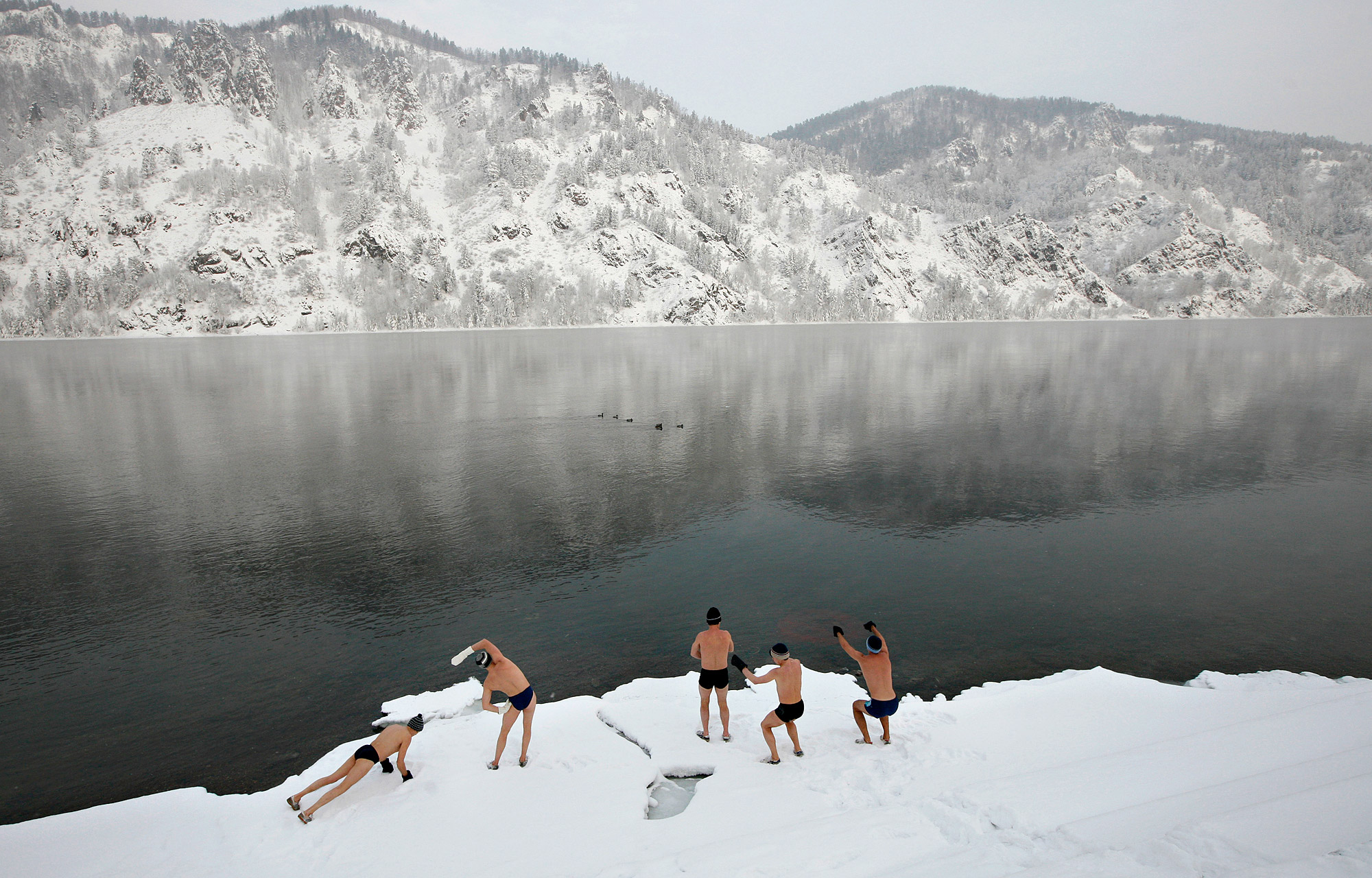 крещение в инжавино. термальные источники в россии алтайский край. моржевание. горячие источники купание. куда поехать купаться в феврале.